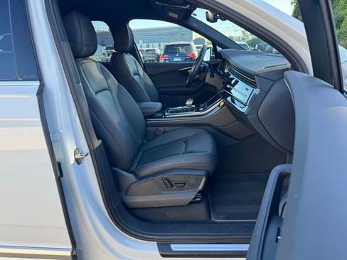 Used 2025 Audi Q7 2.0T Premium w/ Convenience Package image 13