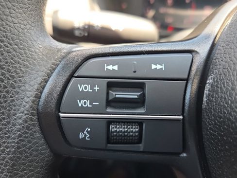 Used 2025 Honda Accord SE image 31