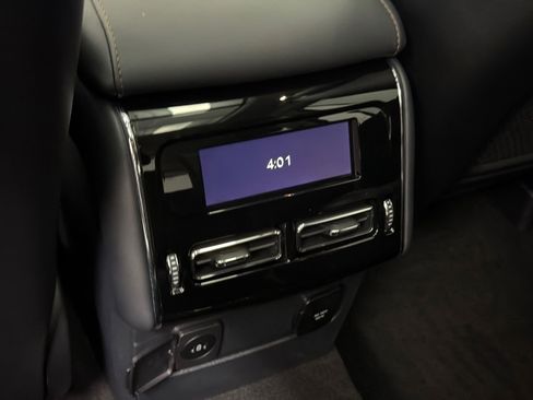 Certified 2025 Lincoln Aviator AWD image 20