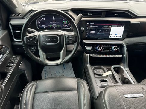 Used 2024 GMC Sierra 2500 Denali w/ Denali Reserve Package image 25