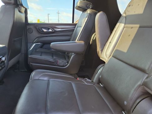 Used 2021 GMC Yukon XL Denali w/ Denali Ultimate Package AWD/4WD image 11