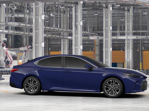 New 2026 Toyota Camry XLE AWD/4WD image 13