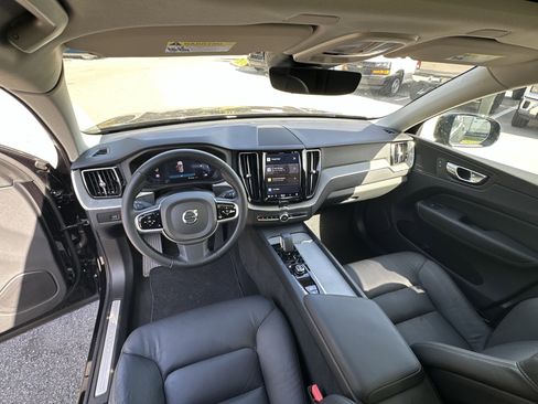 Certified 2025 Volvo XC60 B5 Plus image 72