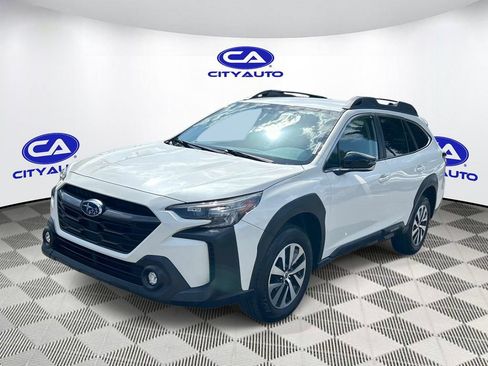 Used 2023 Subaru Outback Premium AWD/4WD image 8