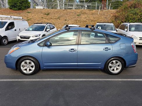 Used 2009 Toyota Prius w/ Pkg 2 FWD image 4