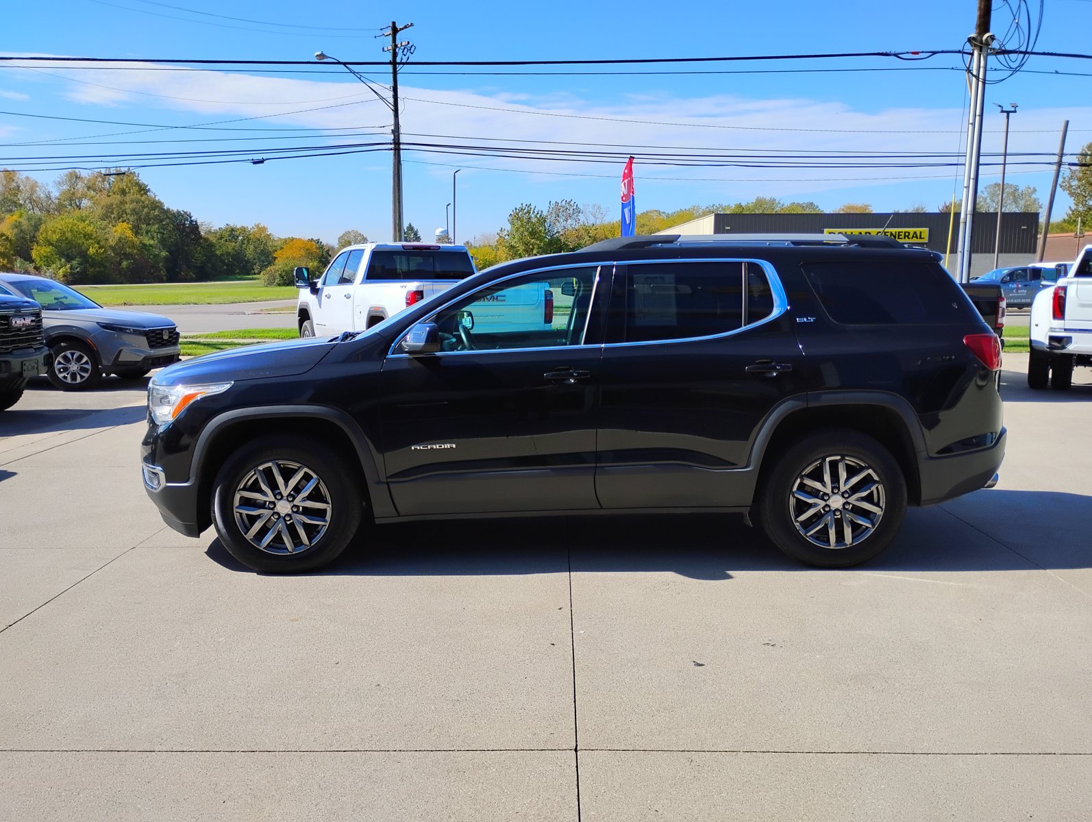 Used 2017 GMC Acadia SLT AWD/4WD image 11