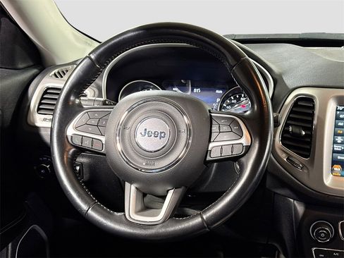 Used 2020 Jeep Compass Latitude w/ Popular Equipment Group image 18