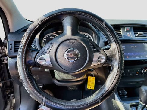 Used 2019 Nissan Sentra S FWD image 11