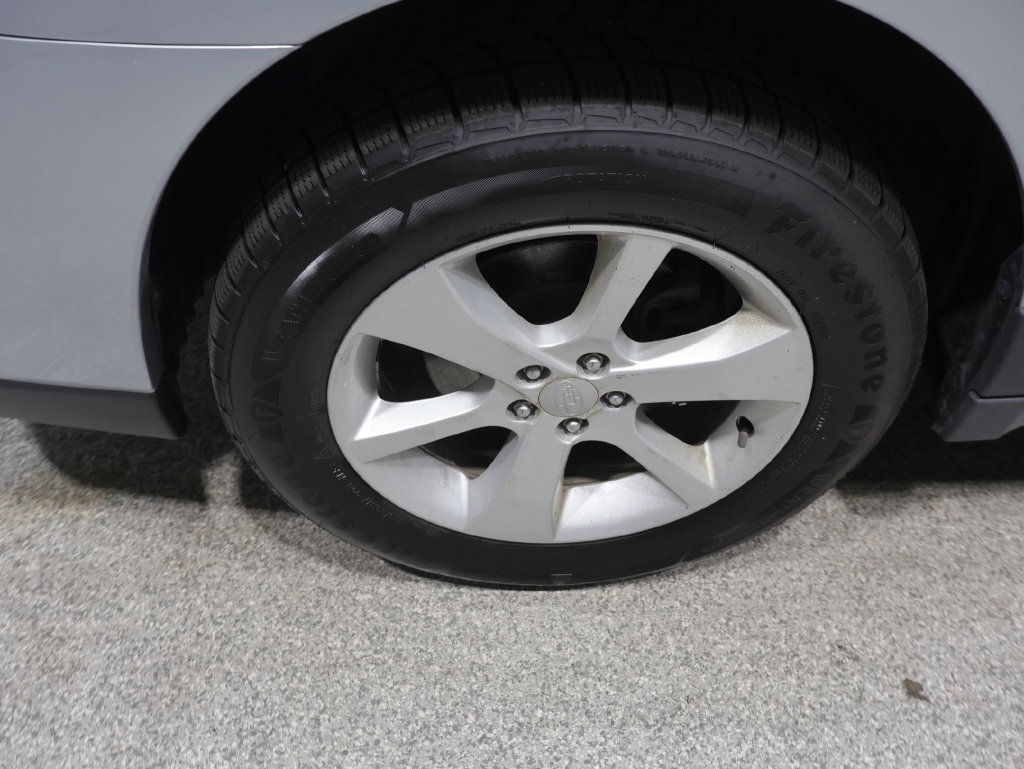 Used 2013 Subaru Outback 2.5i Premium w/ All-Weather Pkg AWD/4WD image 16