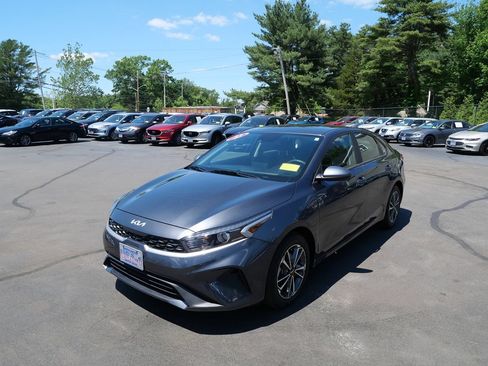 Used 2023 Kia Forte LXS FWD image 1