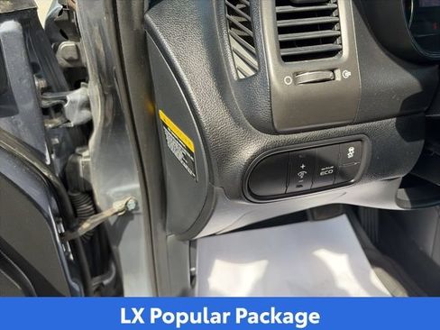 Used 2016 Kia Forte LX FWD image 16