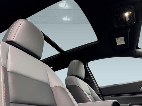 New 2026 Honda Prologue Touring image 14