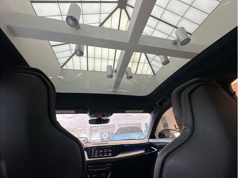 Used 2022 Audi e-tron GT Prestige w/ Prestige Package image 25