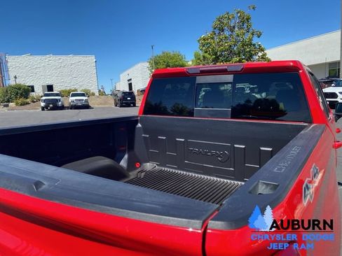 Used 2023 Chevrolet Silverado 1500 LT w/ Convenience Package II AWD/4WD image 10