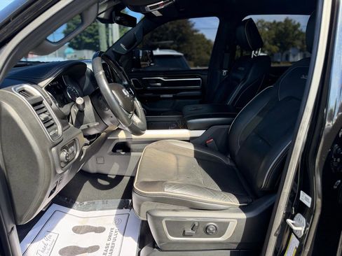 Used 2019 RAM 1500 Laramie RWD image 27