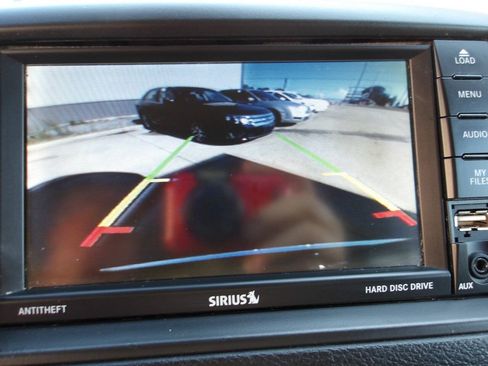 Used 2016 Chrysler Town & Country Touring-L w/ Driver Convenience Group FWD image 40