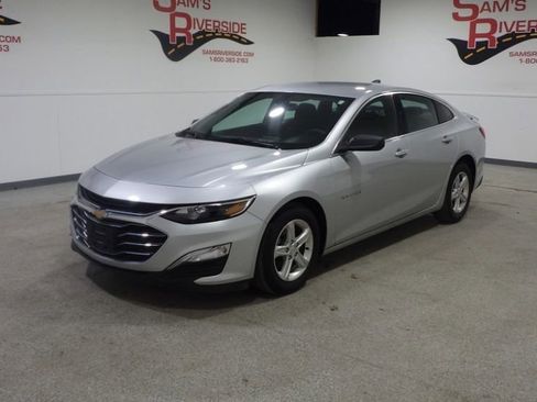 Used 2020 Chevrolet Malibu LS image 1