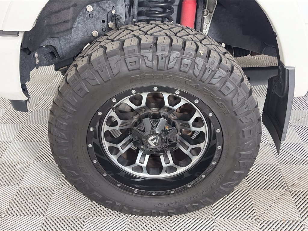 Used 2022 Ford F350 Platinum w/ Tremor Off-Road Package AWD/4WD image 8
