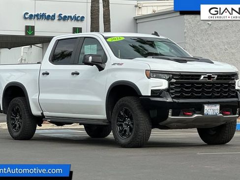 Used 2023 Chevrolet Silverado 1500 ZR2 w/ Technology Package AWD/4WD image 1