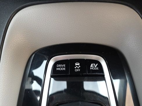 Certified 2023 Toyota Corolla LE image 19