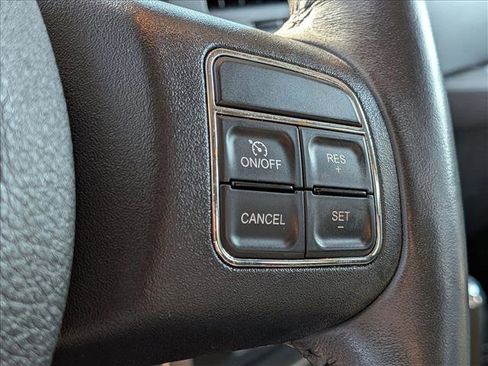 Used 2012 Jeep Liberty Sport image 11