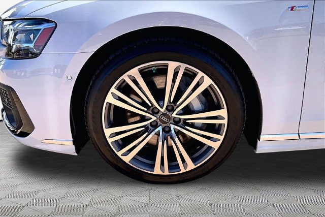 Used 2023 Audi A8 L 3.0T w/ Comfort Plus Package AWD/4WD image 8