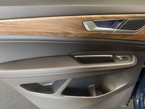 New 2026 Volkswagen Atlas SE image 11