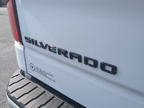 Used 2022 Chevrolet Silverado 1500 RST w/ Z71 Off-Road Package image 28