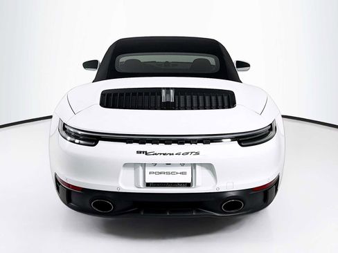 Used 2022 Porsche 911 Carrera 4 GTS image 10