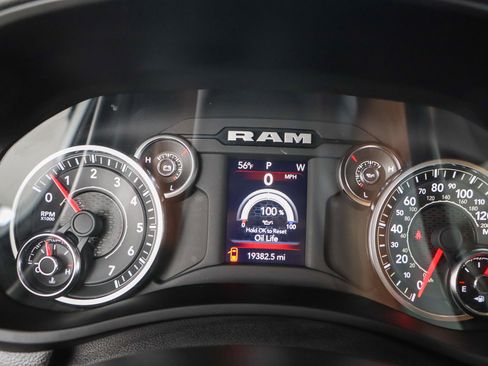 Used 2024 RAM 2500 Big Horn w/ Night Edition image 16