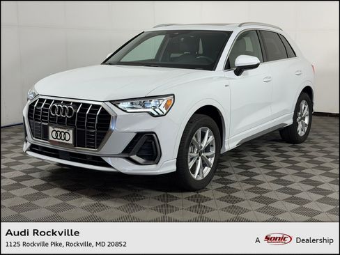 Used 2023 Audi Q3 2.0T Premium Plus w/ Premium Plus Package AWD/4WD image 1