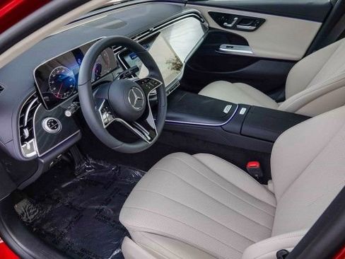 New 2024 Mercedes-Benz E 350 4MATIC Sedan image 15