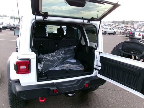 New 2026 Jeep Wrangler Rubicon image 13