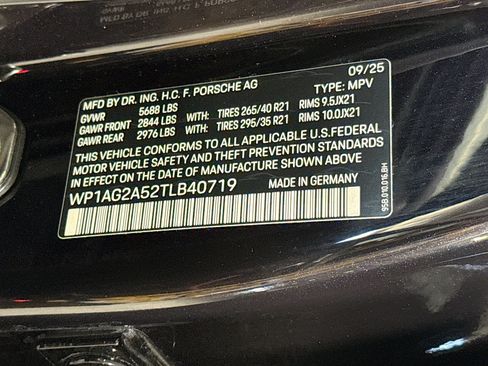 Certified 2026 Porsche Macan S AWD/4WD image 44