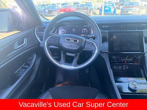 Used 2023 Jeep Grand Cherokee L Laredo AWD/4WD image 13