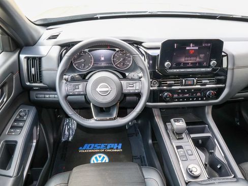 Used 2023 Nissan Pathfinder Rock Creek AWD/4WD image 17