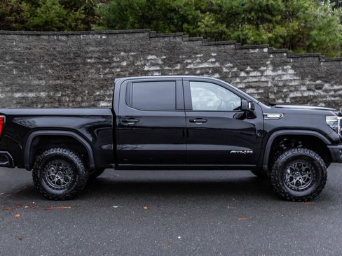 Used 2025 GMC Sierra 1500 AT4X image 4