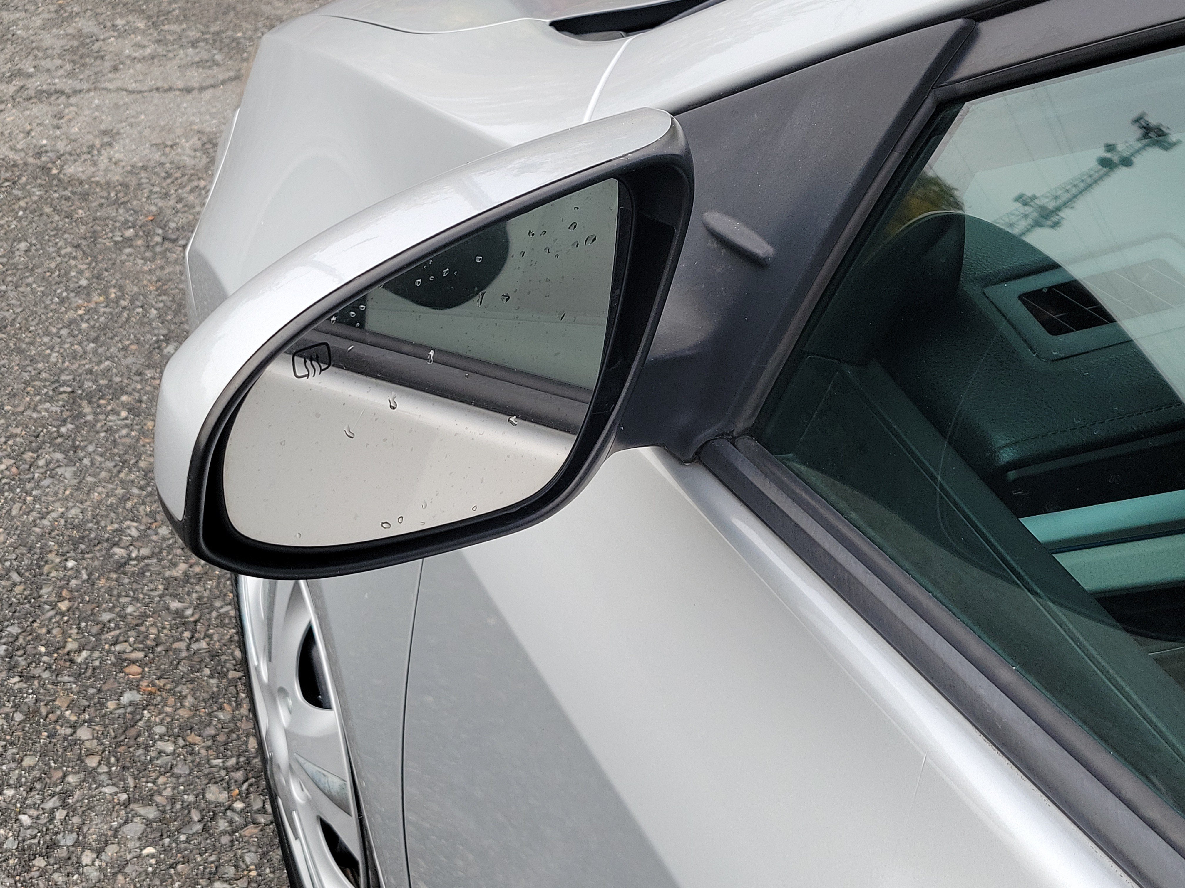Used 2015 Toyota Corolla LE FWD image 10