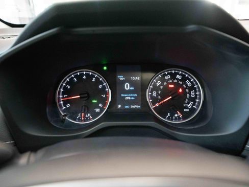 Used 2022 Toyota RAV4 XLE w/ Convenience Package AWD/4WD image 16