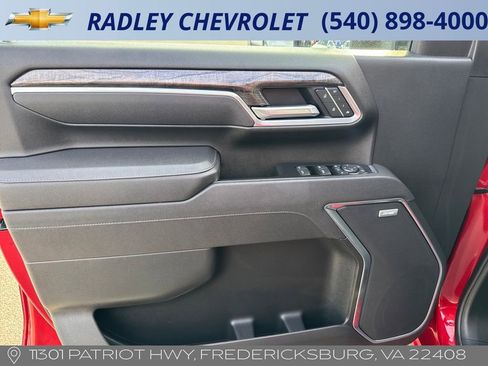 Certified 2025 Chevrolet Silverado 2500 LTZ w/ LTZ Convenience Package image 5