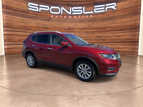 Used 2019 Nissan Rogue SV AWD/4WD image 9