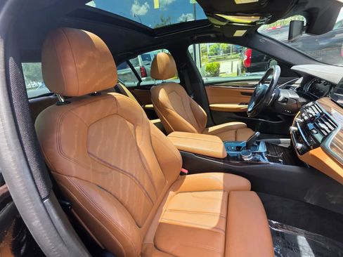 Used 2017 BMW 530i RWD image 17