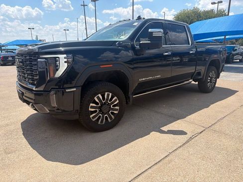 Used 2024 GMC Sierra 2500 Denali Ultimate w/ Max Trailering Package AWD/4WD image 1