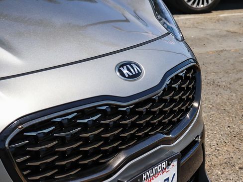 Used 2020 Kia Sportage SX FWD image 5