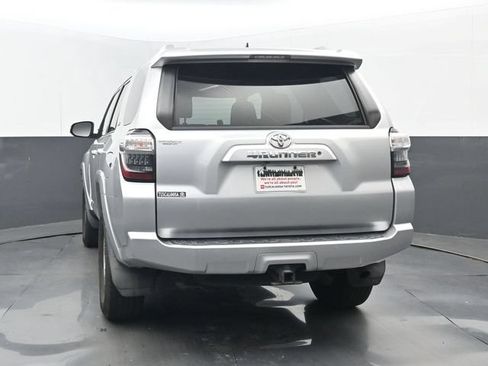 Used 2015 Toyota 4Runner SR5 Premium AWD/4WD image 4