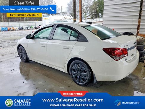 Used 2015 Chevrolet Cruze LS FWD image 3