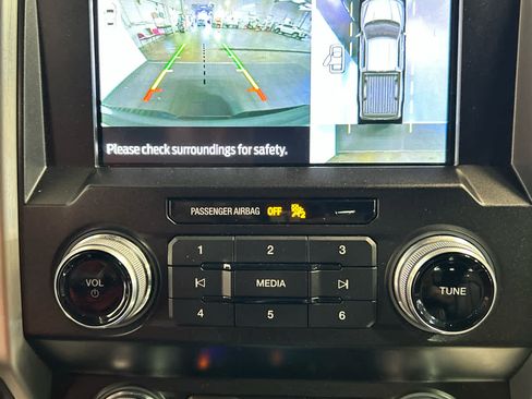 Used 2020 Ford F150 Platinum w/ Equipment Group 701A Luxury AWD/4WD image 5
