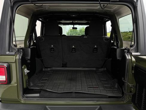 Used 2020 Jeep Wrangler Unlimited Sport AWD/4WD image 19