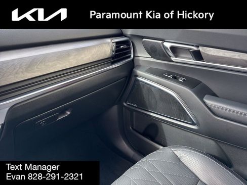 Used 2025 Kia Telluride SX Prestige X-Pro AWD/4WD image 32