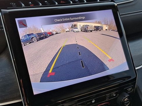 Certified 2023 Jeep Grand Cherokee Limited image 19